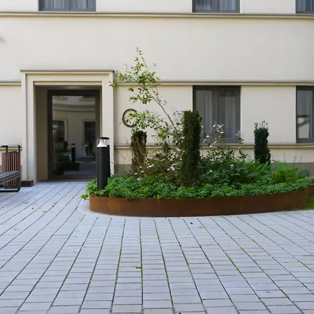 Ima Smolensk 33 Old Town Free Parking 克拉科夫